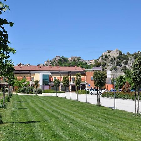 Domus Hotel Bagnoli Del Trigno Esterno foto