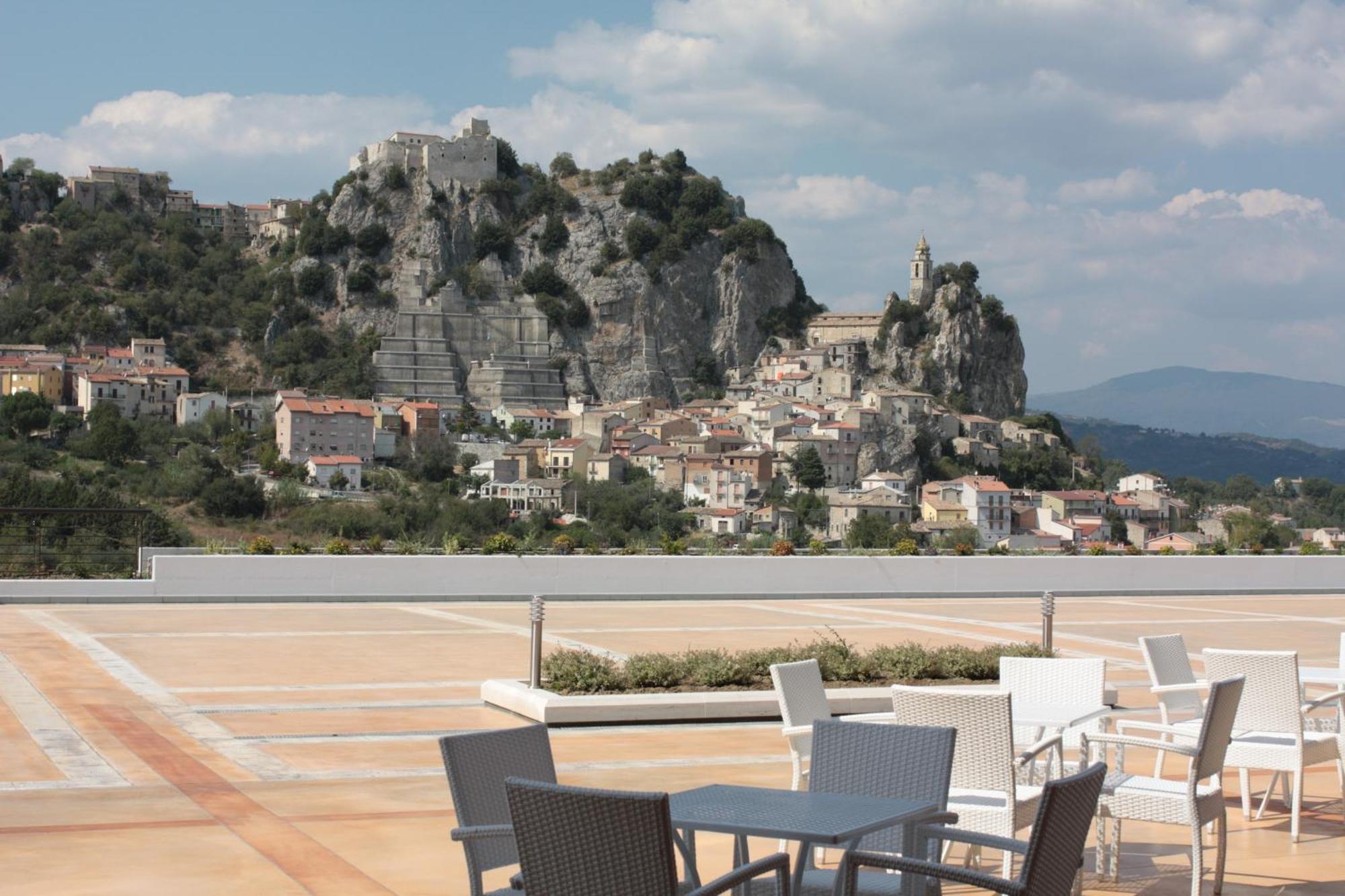 Domus Hotel Bagnoli Del Trigno Esterno foto