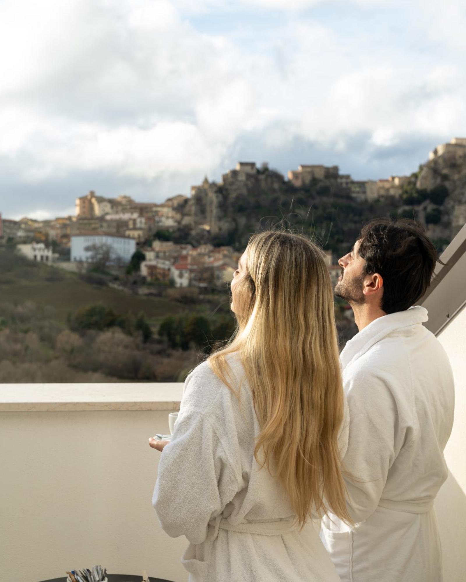 Domus Hotel Bagnoli Del Trigno Esterno foto