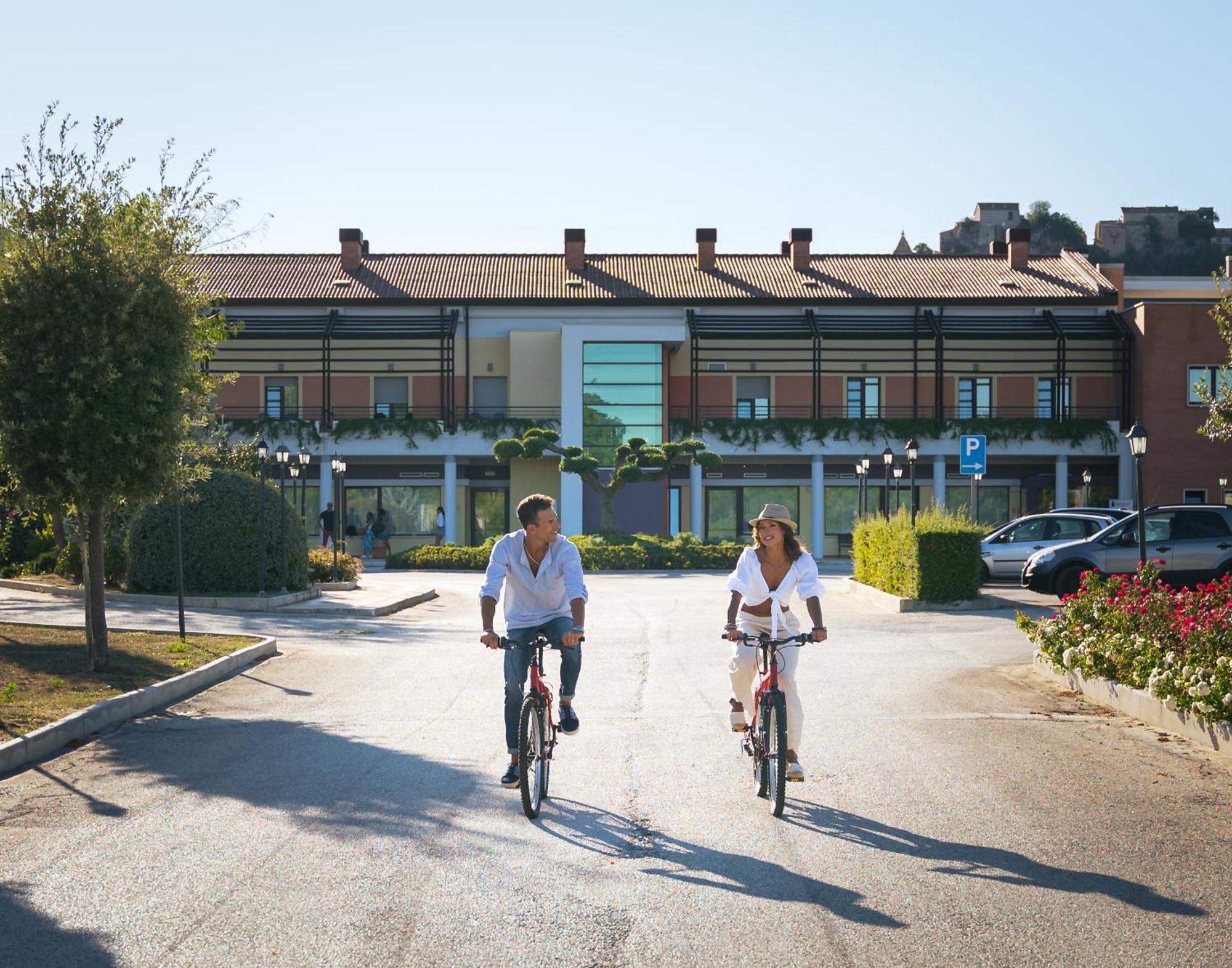 Domus Hotel Bagnoli Del Trigno Esterno foto