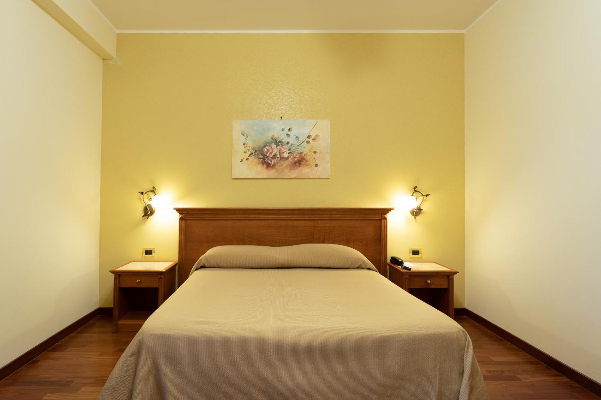 Domus Hotel Bagnoli Del Trigno Esterno foto