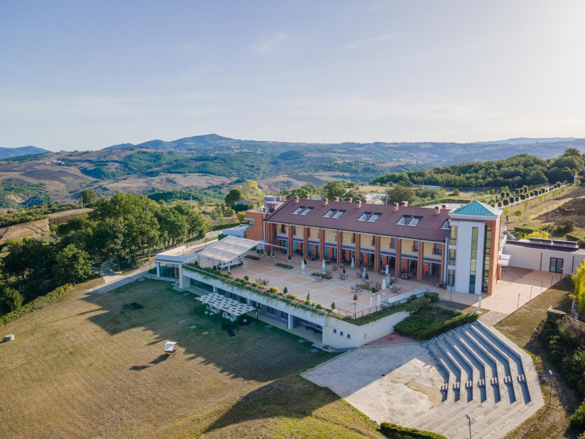 Domus Hotel Bagnoli Del Trigno Esterno foto
