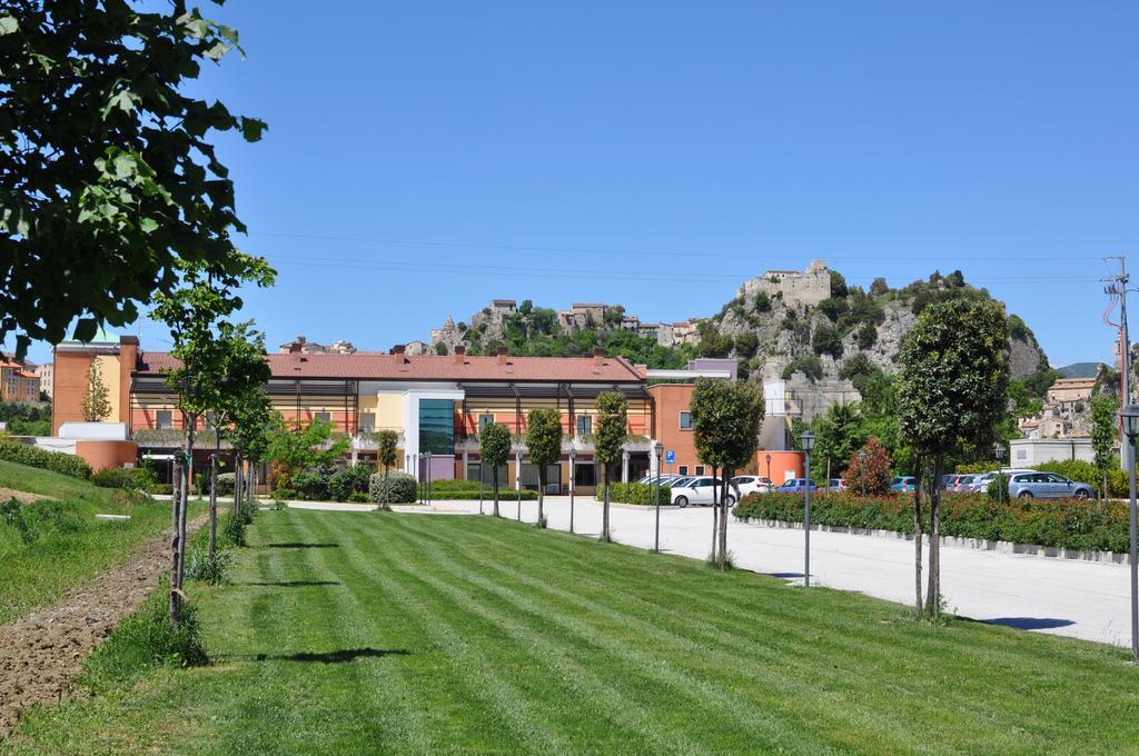Domus Hotel Bagnoli Del Trigno Esterno foto